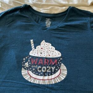 Night shirts 4 pack, size XL. Pink, mauve, animal print, navy blue, black moon.